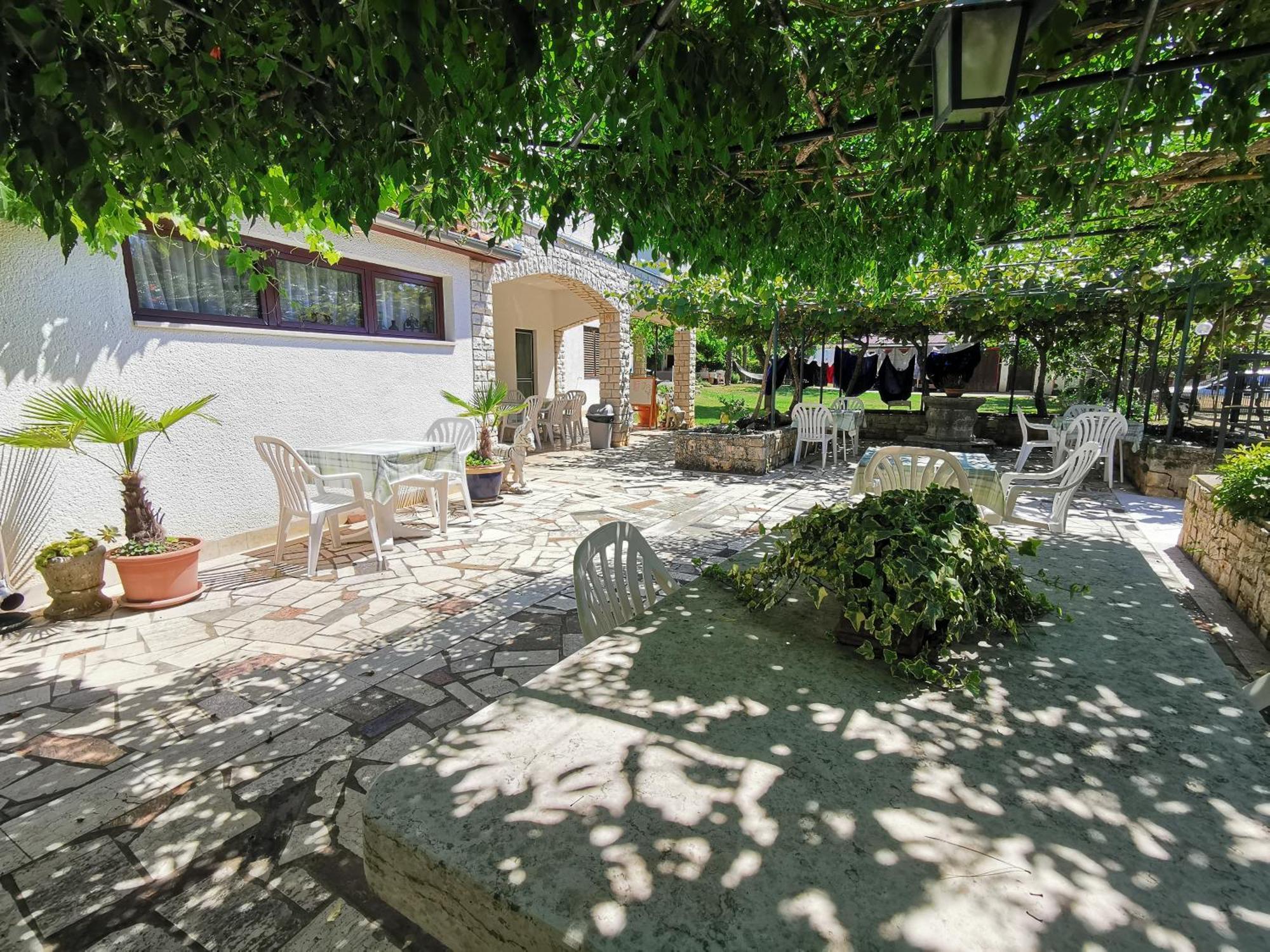 Ritosa Bed & Breakfast 3*